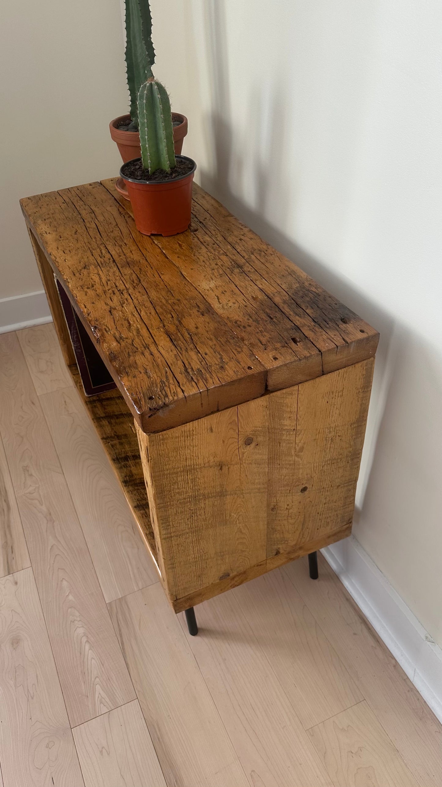 32” L Rustic Wood Vinyl / Side Table on Pin Legs