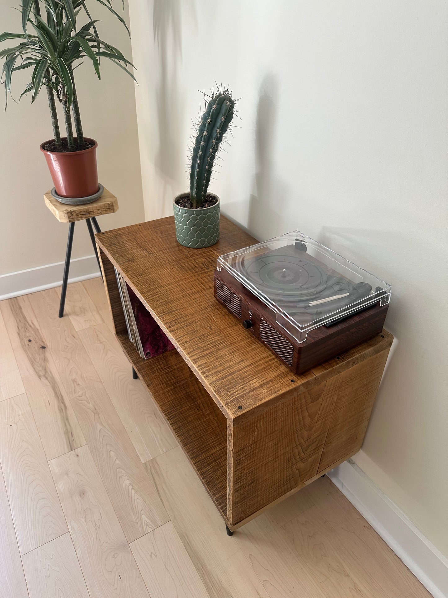 32” L Rustic Wood Minimalist Media / Side Table