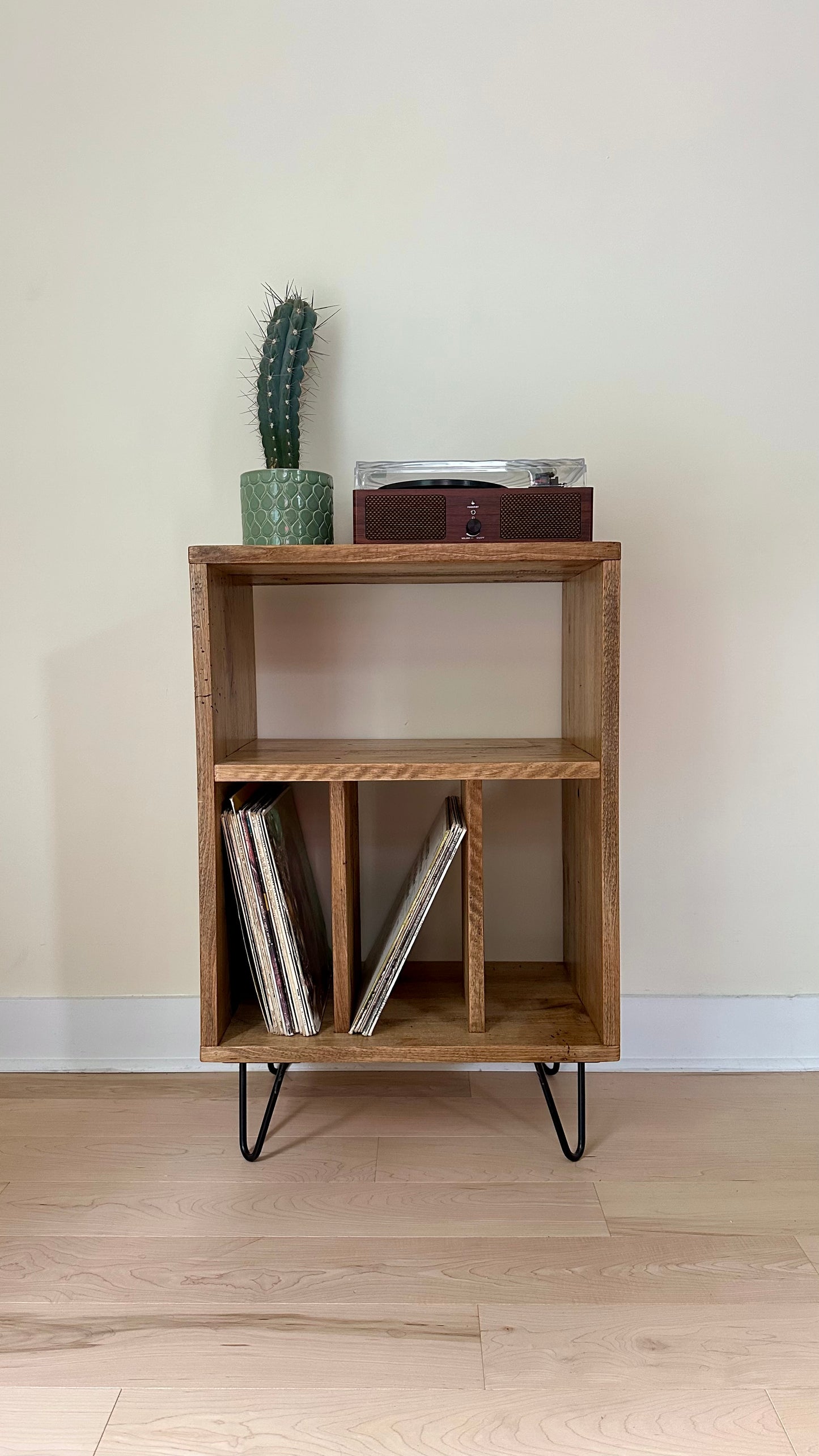 Rustic Butternut Wood Media / Vinyl Stand