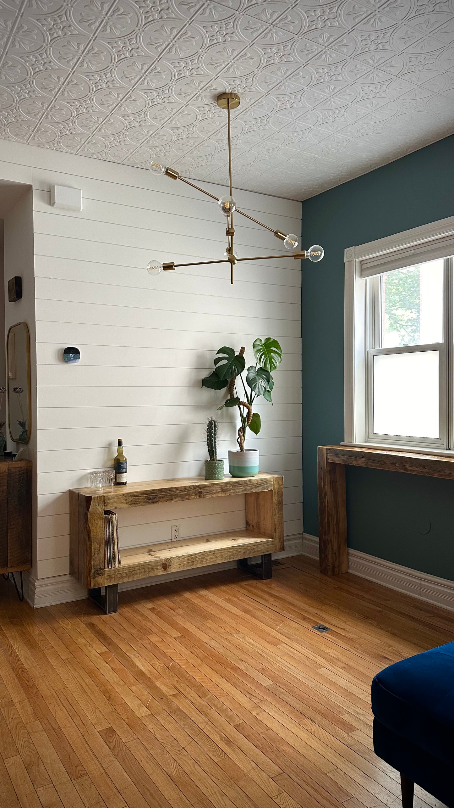5’ L Rustic Pine Wood + Steel Media Stand
