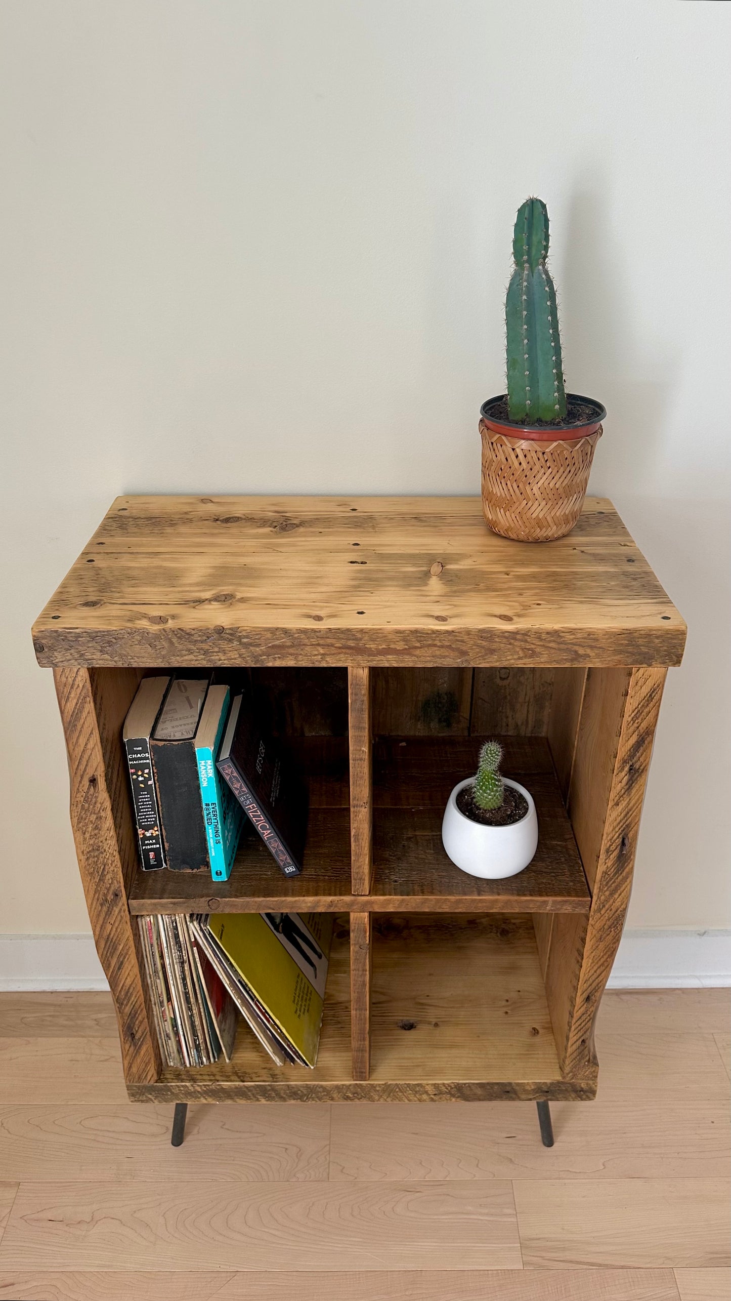 27” L Rustic Wood Vinyl / Storage Table