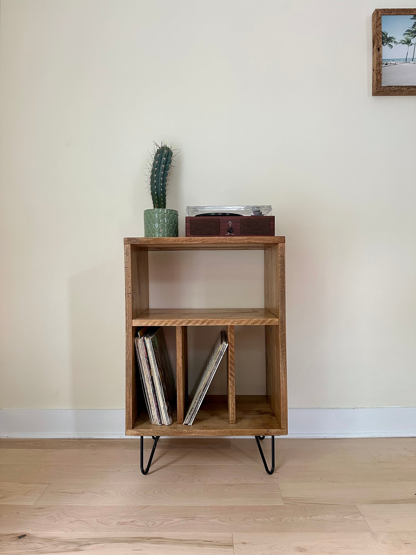 Rustic Butternut Wood Media / Vinyl Stand