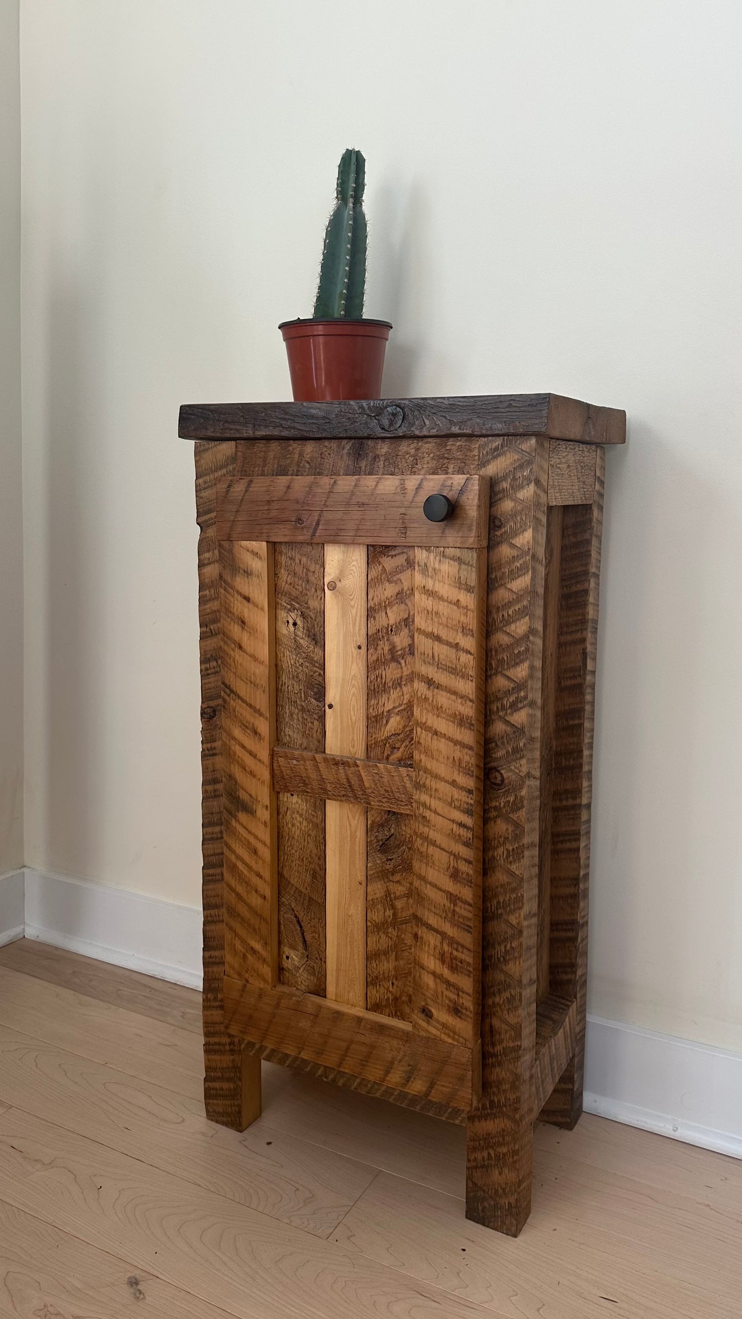 1 x Rustic Reclaimed Wood Compact Cabinet / Night Stand
