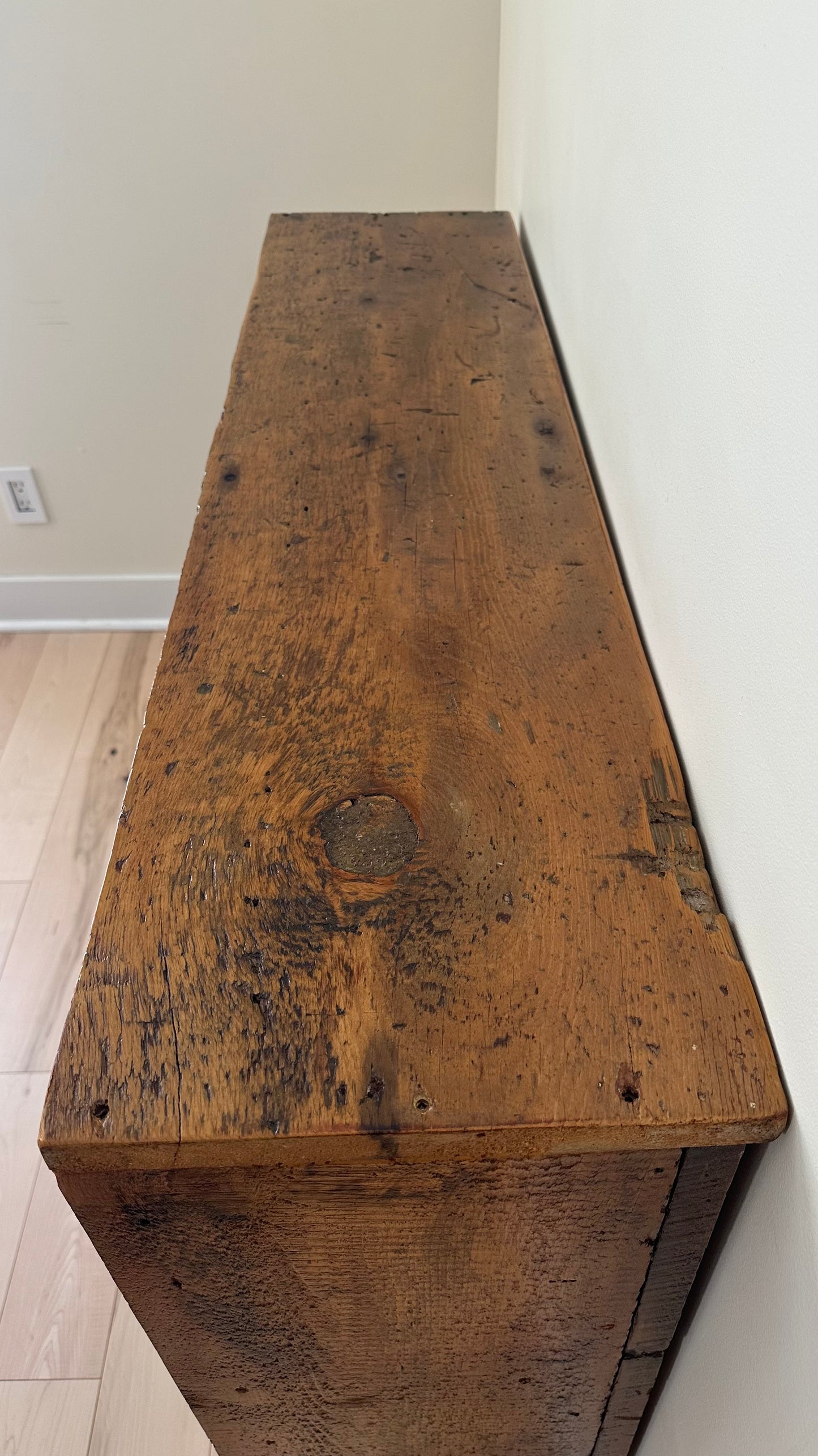 4' L Rustic Reclaimed Wood Media / Bar Table