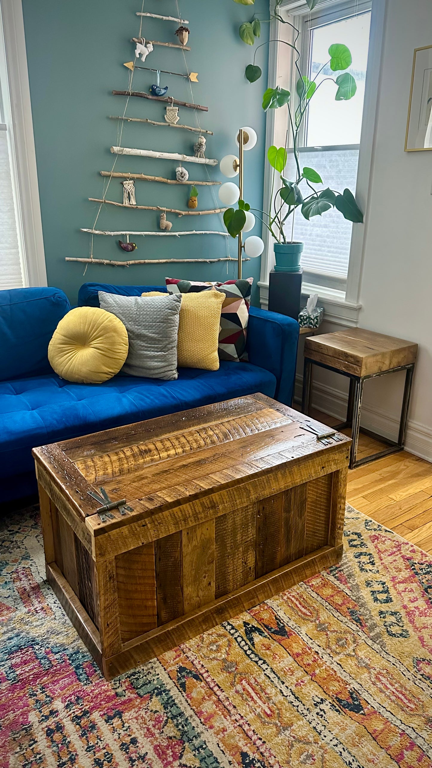3’ L Rustic Mixed Reclaimed Wood Coffee Table / Storage Chest