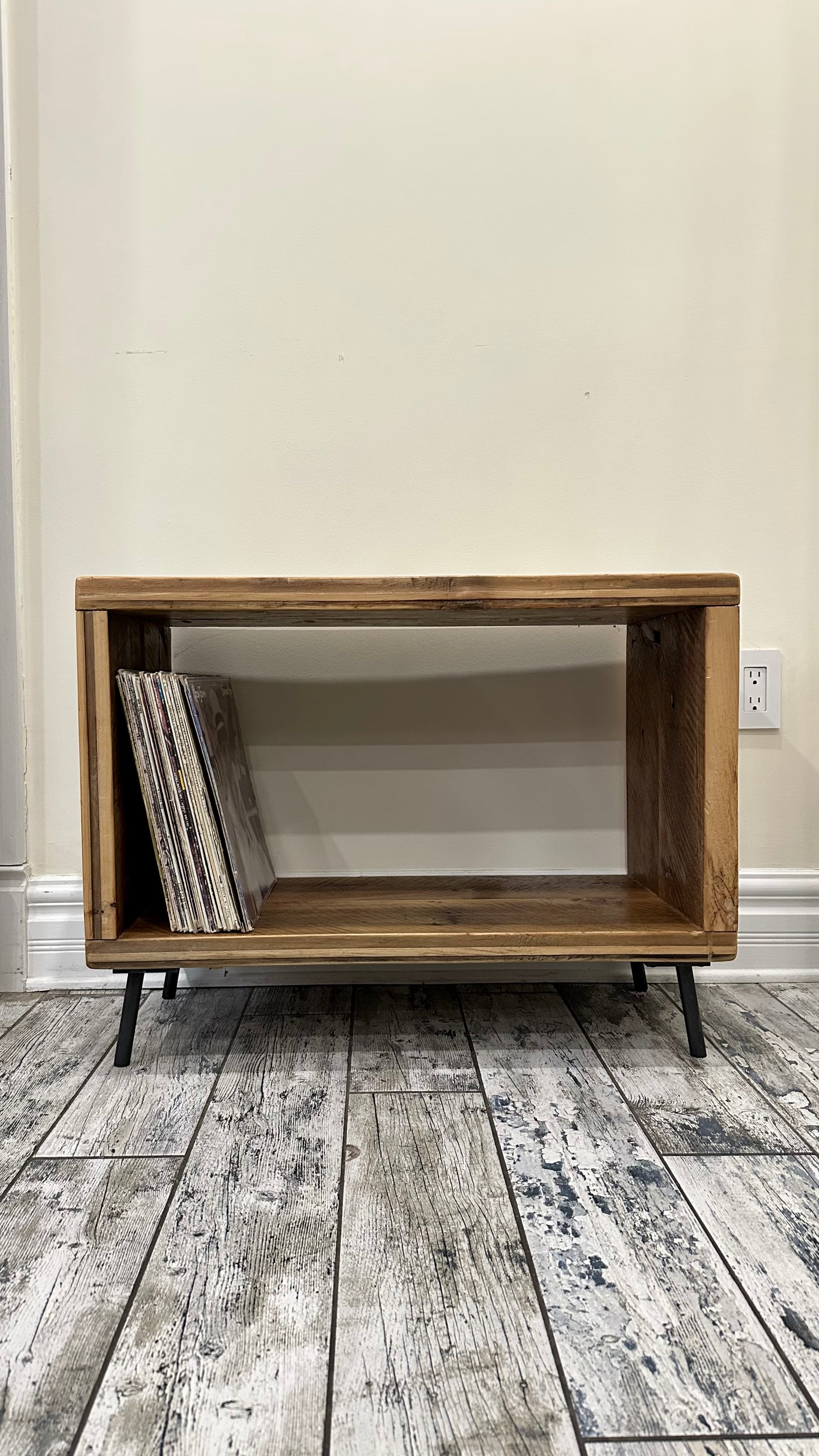 Rustic Reclaimed Wood Media / Vinyl Table