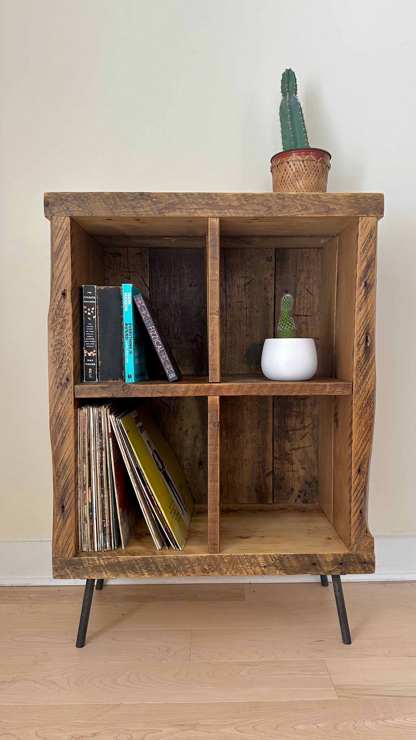 27” L Rustic Wood Vinyl / Storage Table