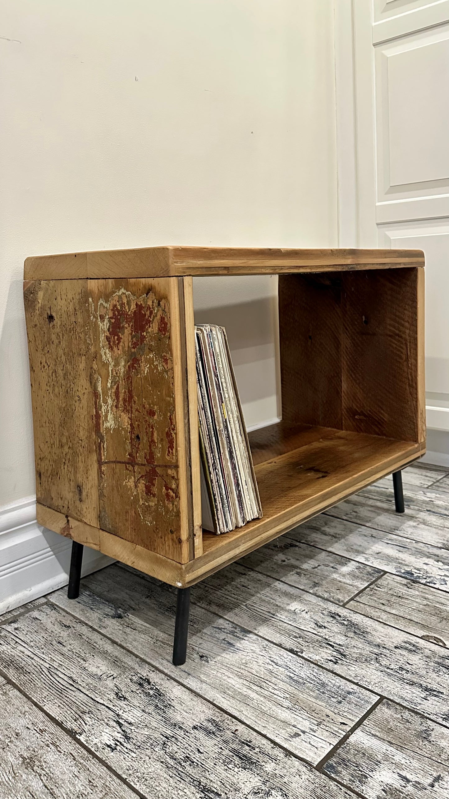 Rustic Reclaimed Wood Media / Vinyl Table
