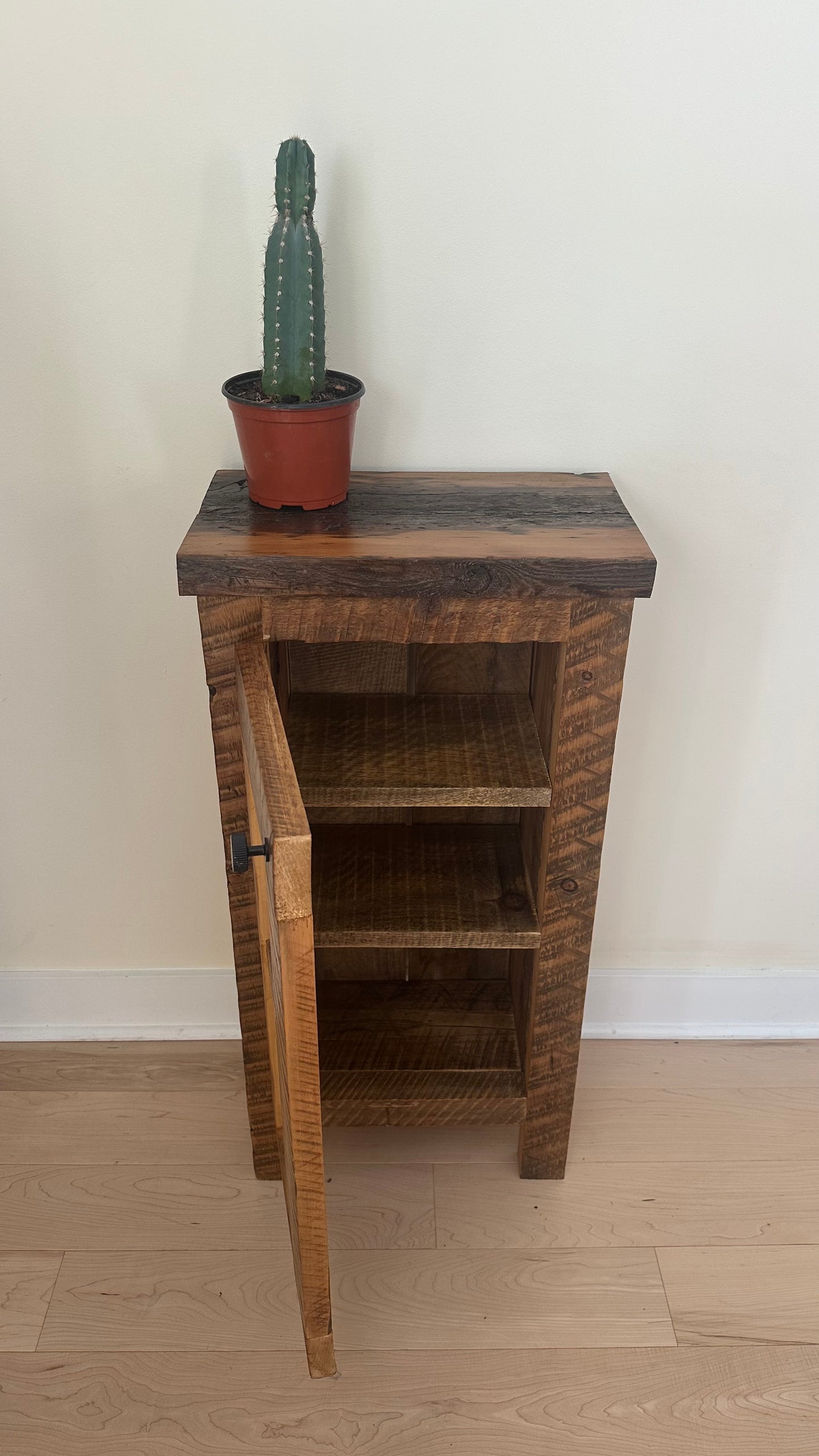 1 x Rustic Reclaimed Wood Compact Cabinet / Night Stand