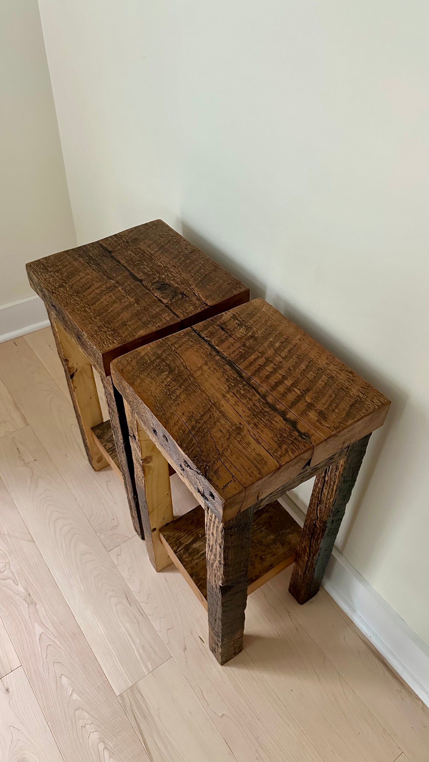 Set of 2 Rustic Wood Side Tables / Night / Plant Stands