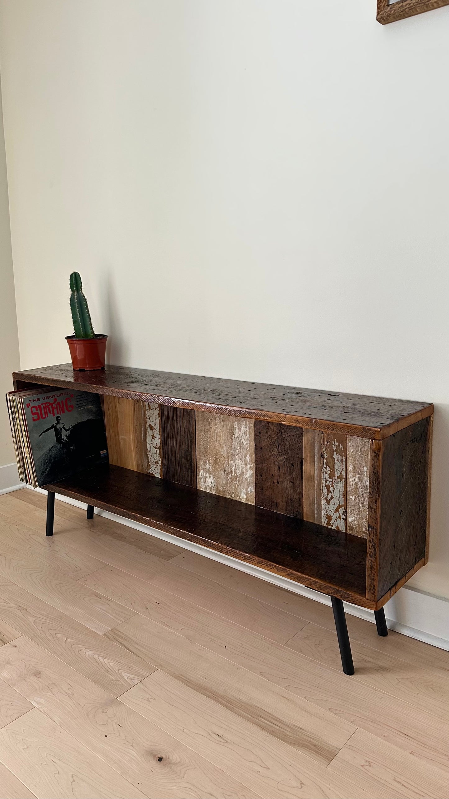 4 1/2’ L Rustic Wood Media Stand on Pin Legs
