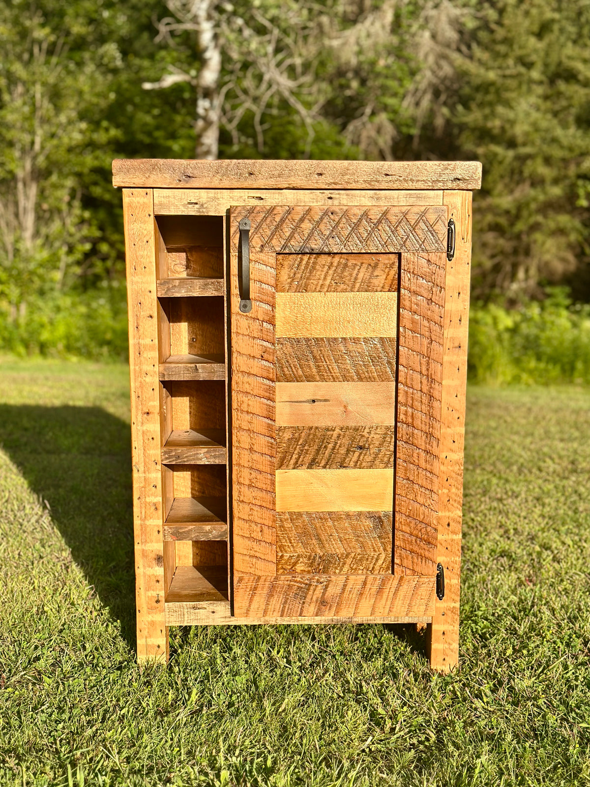 2.5' L Rustic Wood Bar / Kitchen Cabinet